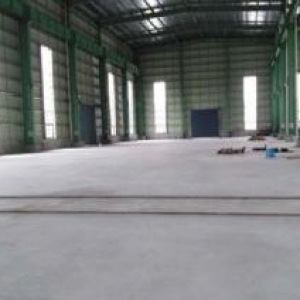 全新廠房出租，起吊高度12米，跨距22.5米